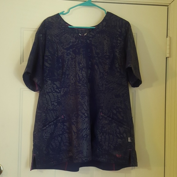 Smitten Tops - Smitten navy blue snake print scrub top